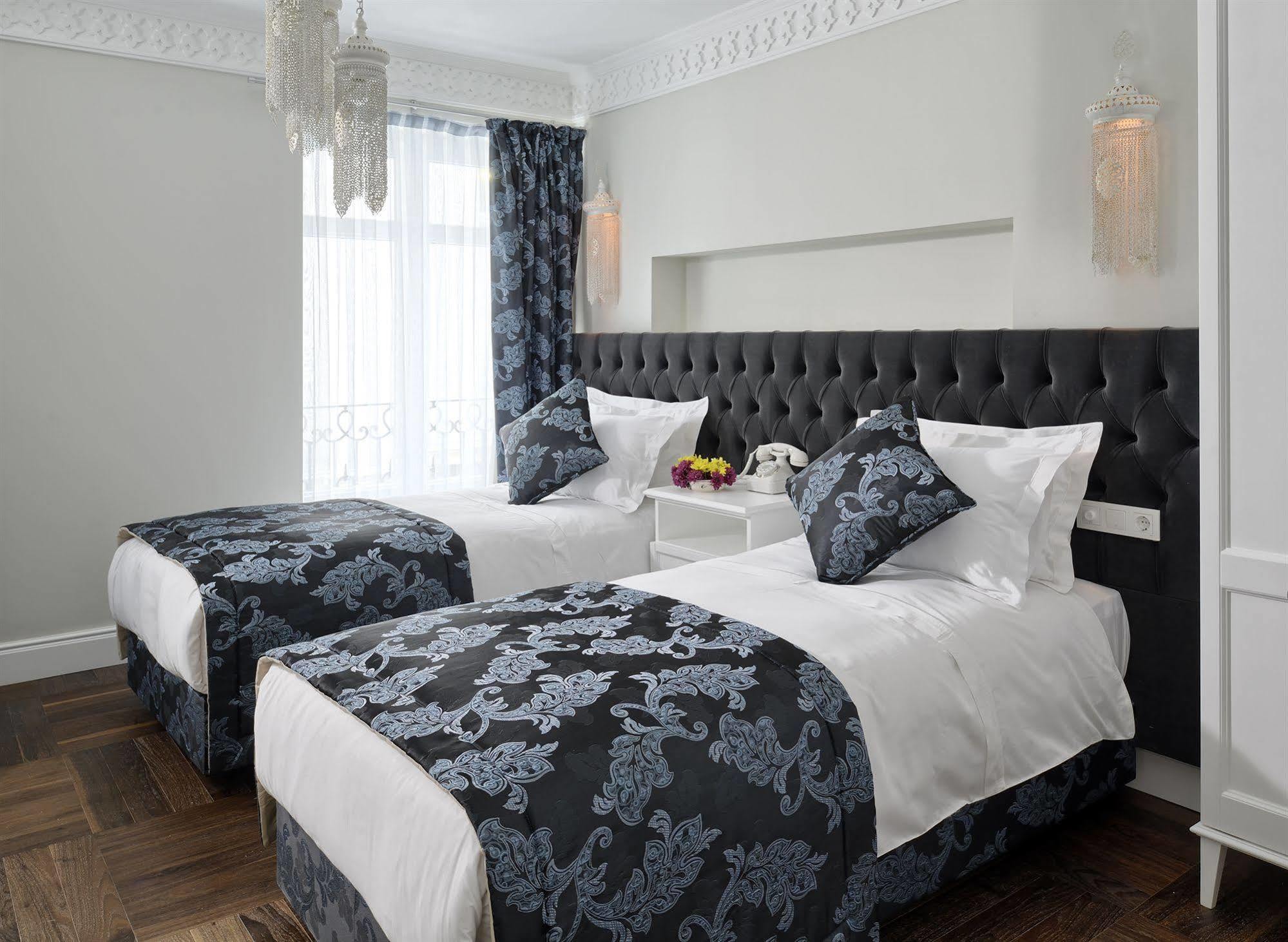Nexthouse Pera Hotel (Adults Only) Истанбул Екстериор снимка
