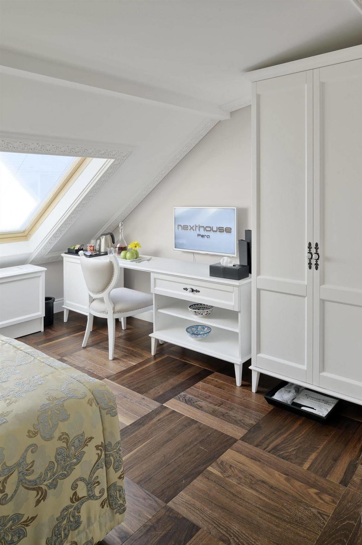 Nexthouse Pera Hotel (Adults Only) Истанбул Екстериор снимка