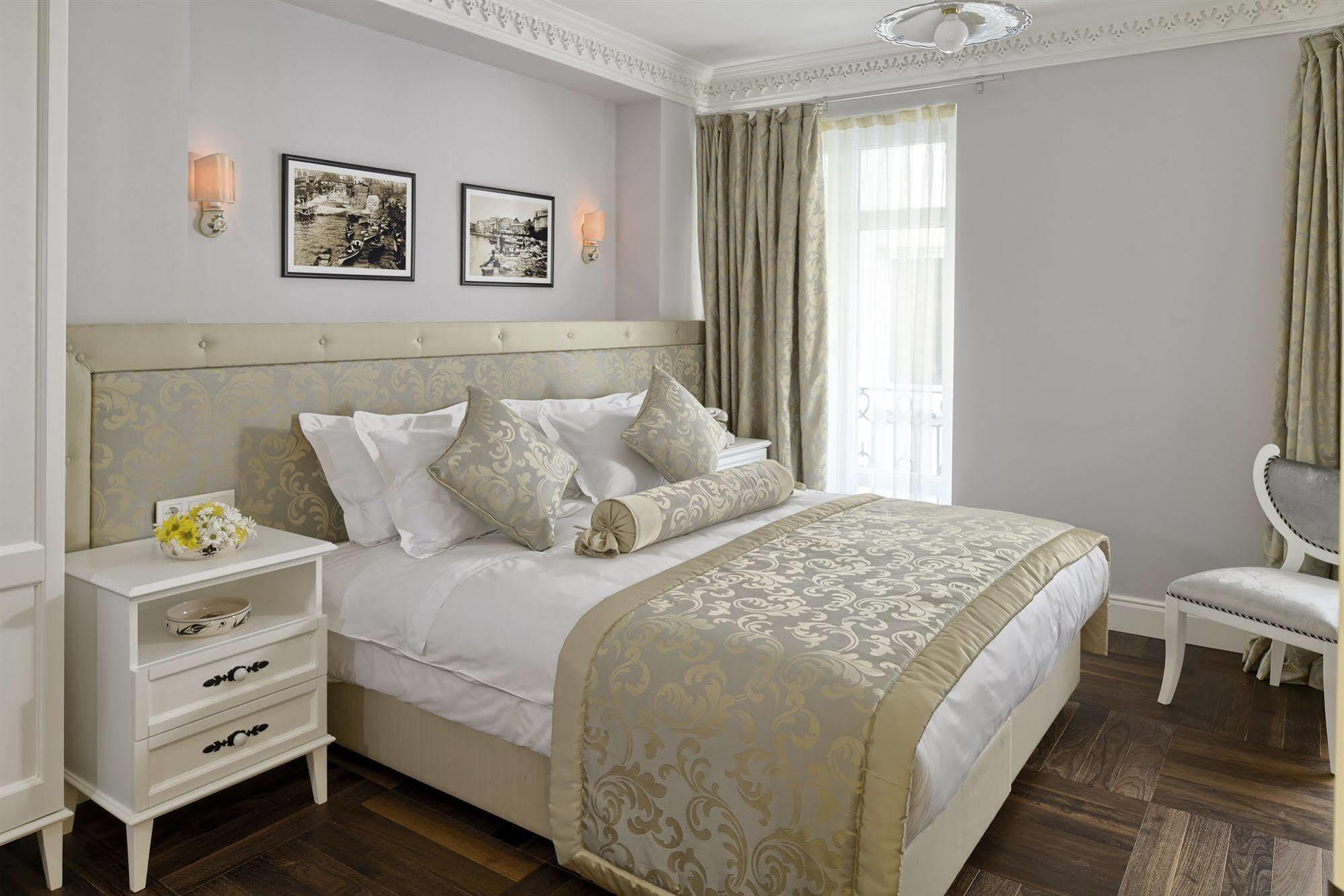 Nexthouse Pera Hotel (Adults Only) Истанбул Екстериор снимка